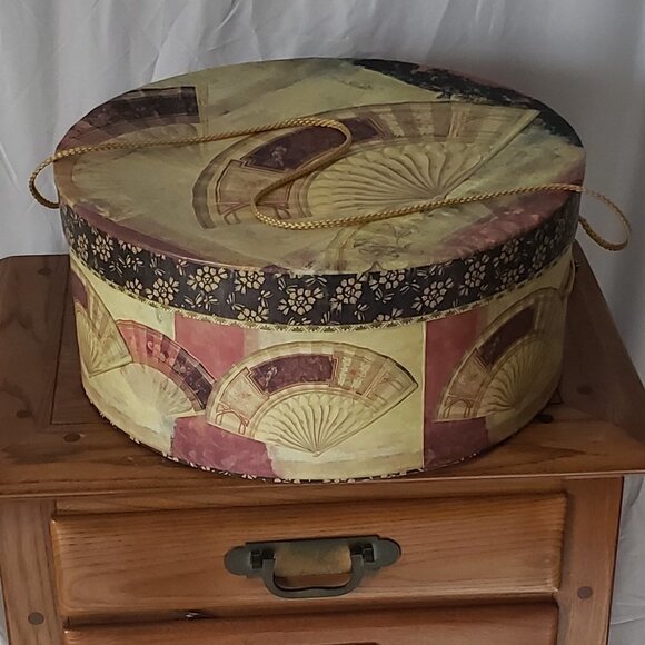 Vintage Ladies SOMETHING SPECIAL Red Hat Society Hat w/Purple Accent - Picture 9 of 9